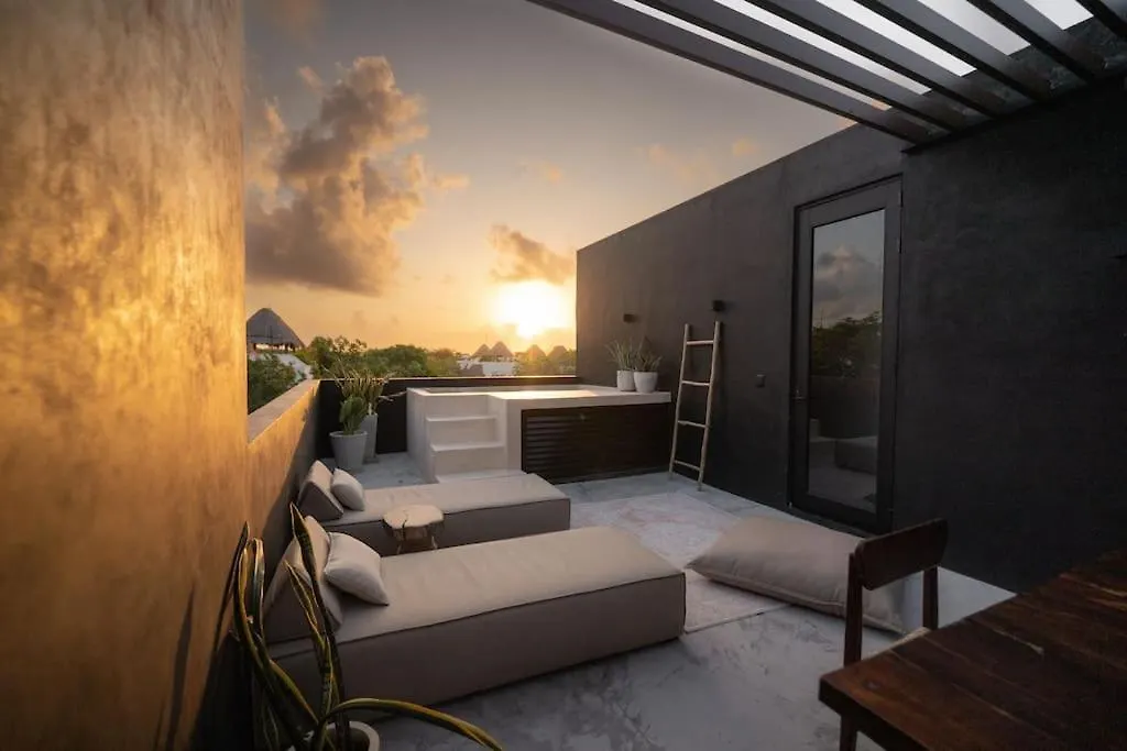 Villa Luxury Twin Villas, 4 Private Pools, 2 Rooftops, Bbq, Near Beach Tulum